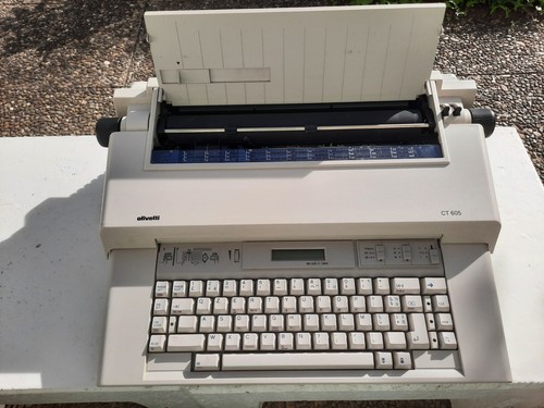 Schreibmaschine olivetti - schreibmaschine, ct