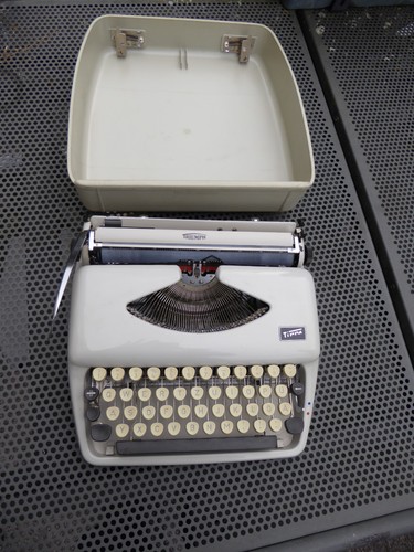 Vintage schreibmaschine - vintage,