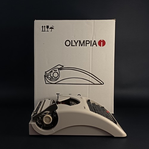 Olympia traveller - traveller, c
