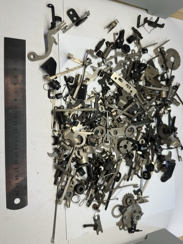 Schreibmaschinen-Ersatzteile-K