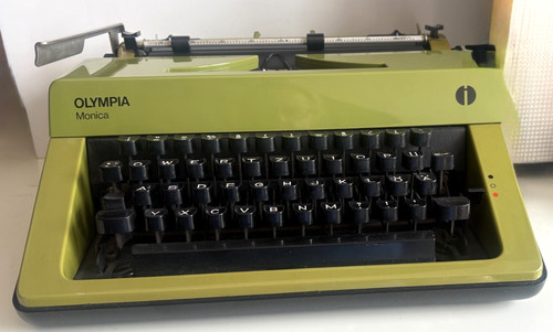 Schreibmaschine olympia - schreibmaschine,