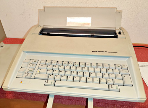 Schreibmaschine elektrisch