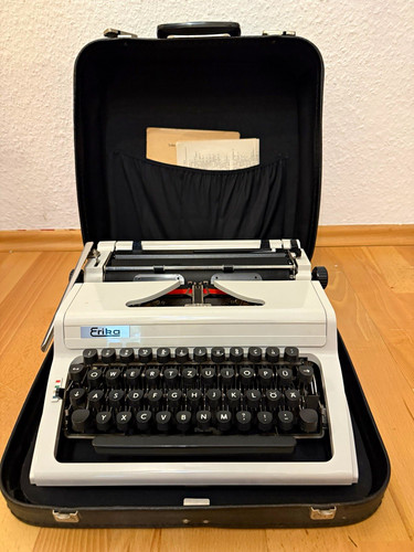 Vintage ddr schreibmaschine - vintage,