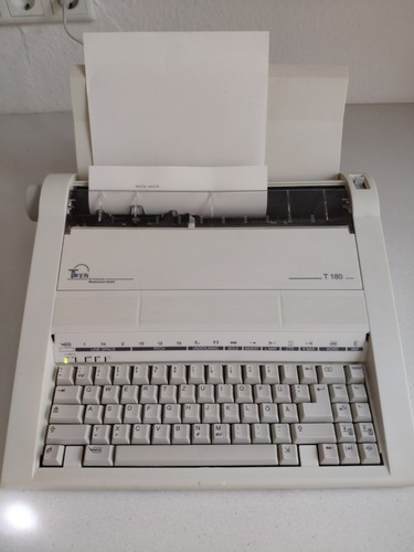 Elektronische schreibmaschine - elektronische,