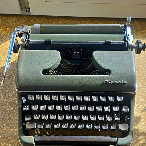 Olympia schreibmaschine - olympia,
