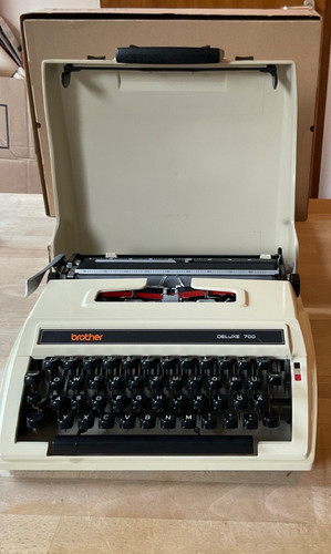 Schreibmaschine brother deluxe - schreibmaschine,
