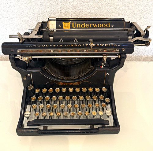 Underwood standard typewriter - standard,