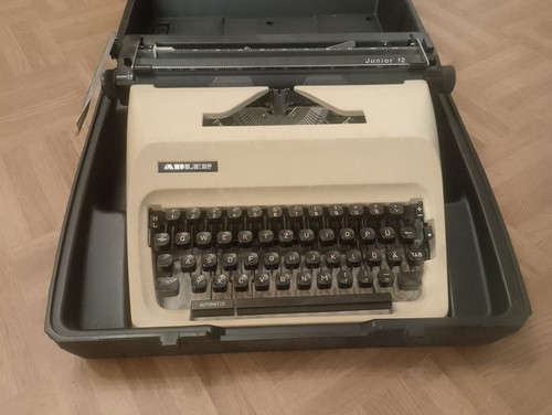 Schreibmaschine adler junior - schreibmaschine,