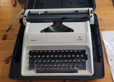Reise Schreibmaschine OLYMPIA