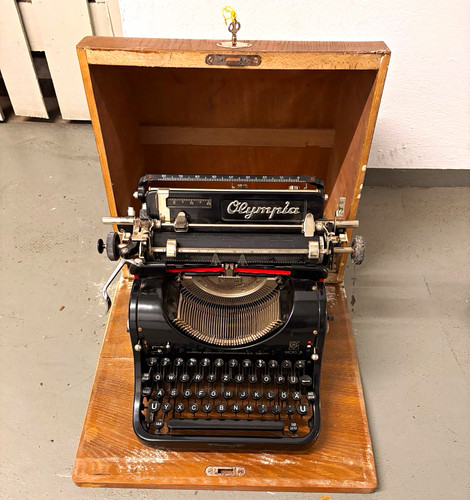 Schreibmaschine olympia modell - schreibmaschine,